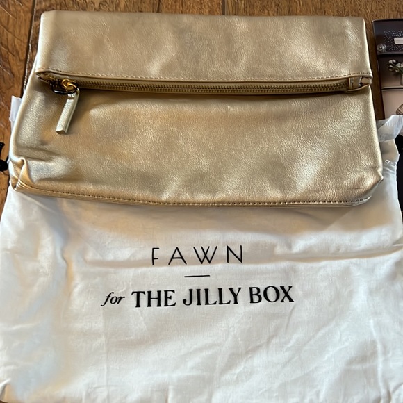 *Winter ❄️ 2022 Jilly ❤️ Box Ring 💍 (Size 7) & Clutch 👛 - Picture 2 of 8